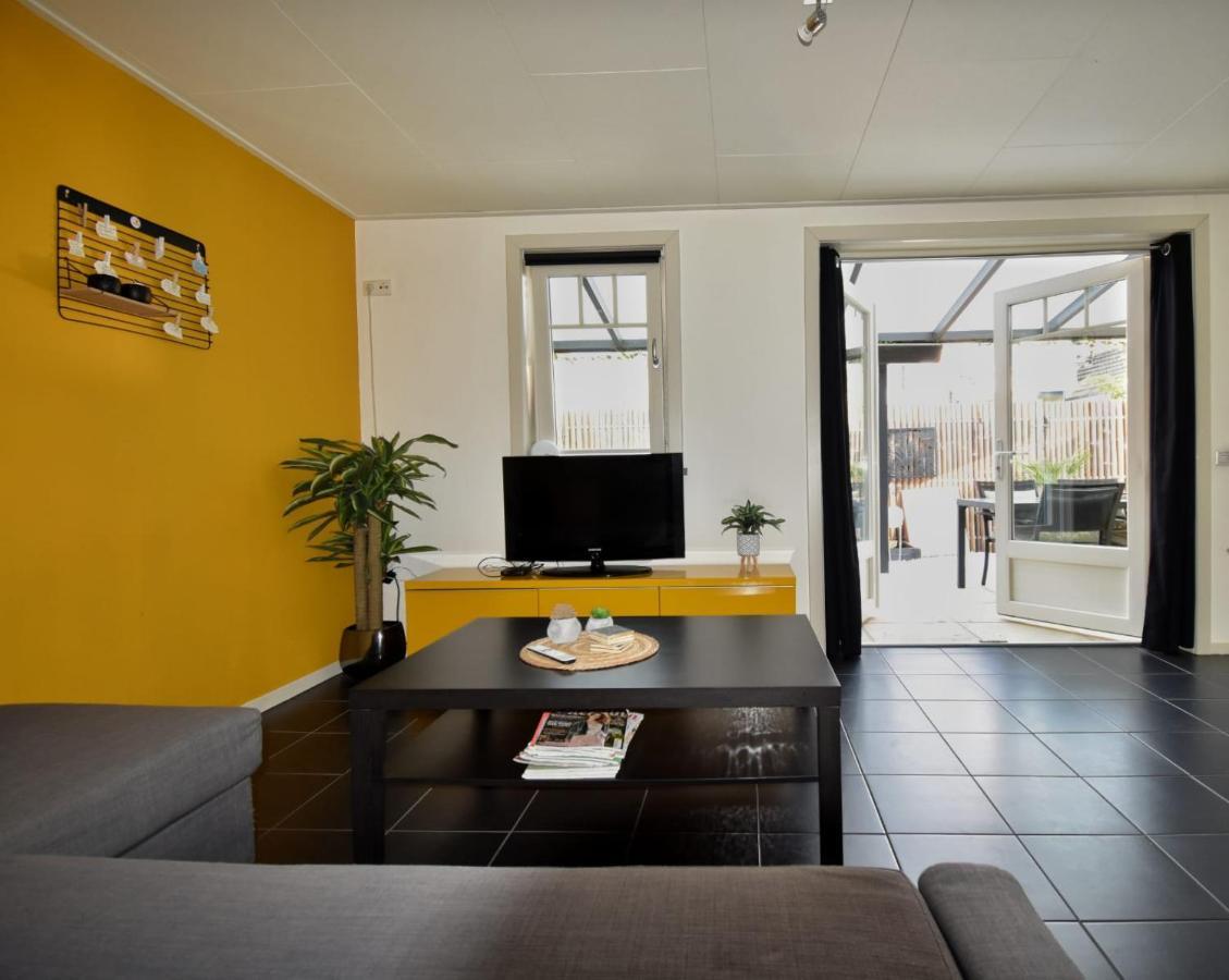 'T Zeeuwse Achteruusje Villa Sint Annaland Bagian luar foto